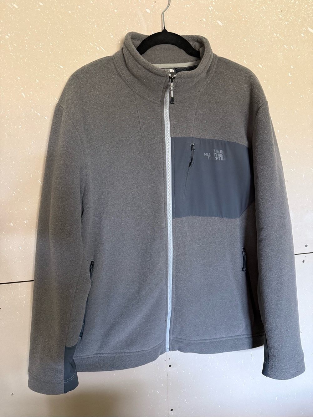 The North Face Men's Gray Full-Zip Fleece Jacket